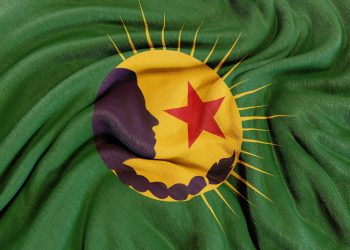 Komalên Jinên Ciwan: Werin em bi wate û ruhê dîrokî yê 8’ê Adarê paradîgmaya Rêbertiya xwe bigihînin serkeftinê!