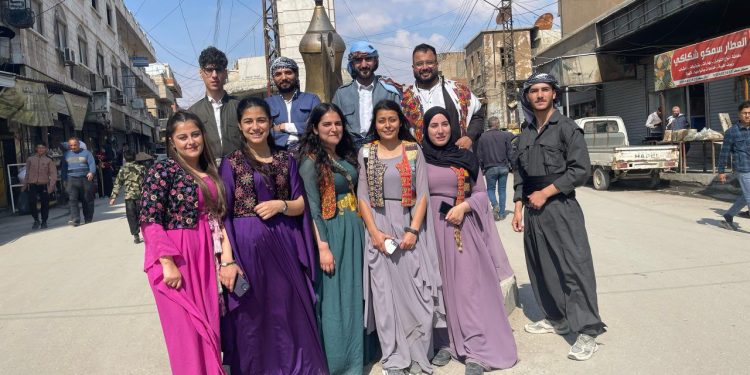 Endamên Meclisa Ciwanên MSD’ê 10’ê Adarê Roja Cilûbergên Neteweyî yên Kurd pîroz kirin