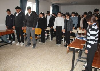 Li Mexmûrê semînerek li ser girîngiya 8’ê Adarê ji xwendekarên amadeyî re hat dayîn