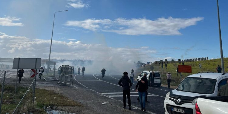 Meşvanên Amara ên ku ru bi ruyê êrîşê hatin ber bi Xelfetiyê ve dimeşin