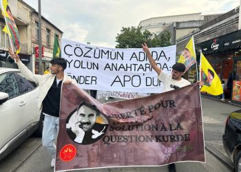 Ciwanên APO’yî li Parîsê çalakiyên xwe didomînin