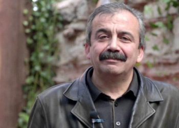 Sirri Sureyya Onder Şehîd bû