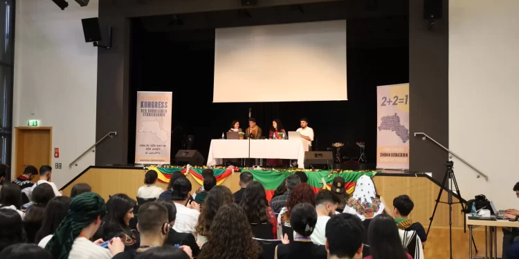 Xwendekarên Kurd li Almanya Kongreya Xwe ya Neteweyî ya Banê Lidar Xistin