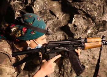 Artêşa Tirk êrîş dike, gerîla xwe diparêze