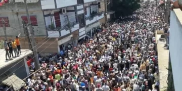 Li Sûriyeyê bi hezaran kes li dijî qetilkirina ciwanên Murşidî daketin kolanan