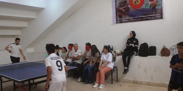 Turnoveya pîng pong li Cizîrê tê lidarxistin