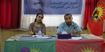 Ciwanên Helebê li ser desthilatdarî û demokrasî komxebatekî lidarxistin