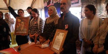 Şehîd Bêrîvan Hesekê li ber mala xwe hat bi bîranîn