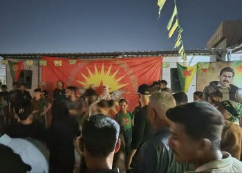 Ciwanên koçber ên Serêkaniyê Rêber Apo silav kirin