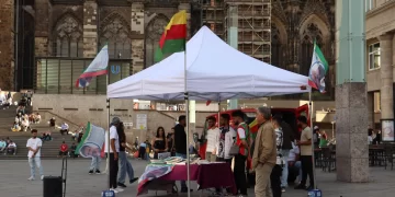 Ciwanên Kolnê Banga Meşa Dirêj û Festîvala NRW Dikin