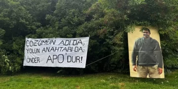 Li Parîsê Salvegera Şoreşa Rojava hat pîrozkirin