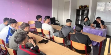 Endamên TCŞ li Wuppertalê Perwerdehiyek li ser “Kesayet û Şoreşgerî” Lidar Xistin