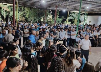 Rêber Apo ji gelê Mexmûrê re name şand: Divê em vegerê kolektîf bifikirin