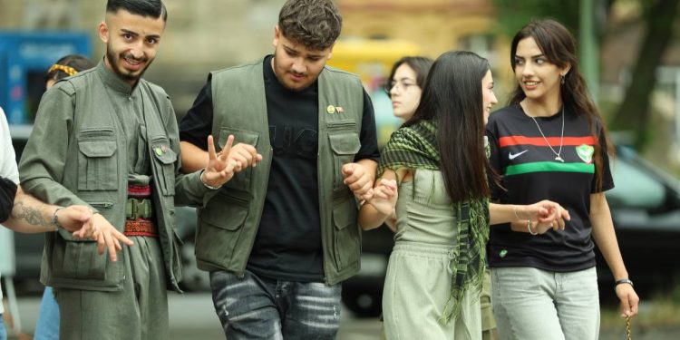 Festîvala Şehîd Lecwan Munzur bi Coşekî Mezin Destpêkir