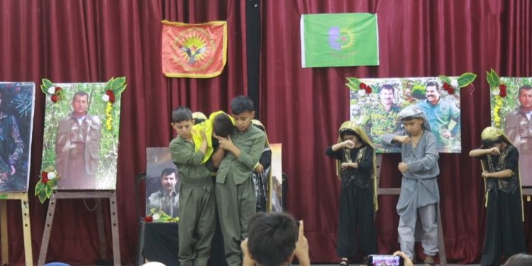 Bi pêşengtiya ciwanên Reqa şehîd Nûredîn Sofî û Koçero Riha hatin bibîranîn