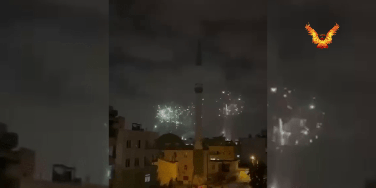 Yekîneyên YCWK Mersinê Pêngava 15’ê Tebaxê Pîroz Kirin