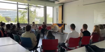 Grûpa Zanîngeha Kurd a Mainzê Çalakiya Agahdariyê ya “Rheinmetall Kampa Bêçekdarkirinê” Lidarxist