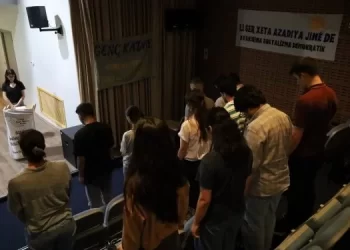 Komxebata ciwanan: Manîfestoya civaka demokratîk perspektîfa azadiyê pêşkêş dike