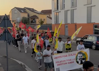 Ciwanên CKF’ê li Parîsê 15’ê Tebaxê Cejna Vejînê pîroz kirin