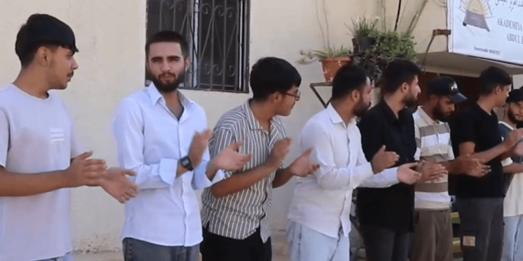 Xwendekarên Welatparêz perwerdeyekî bi dawî kirin