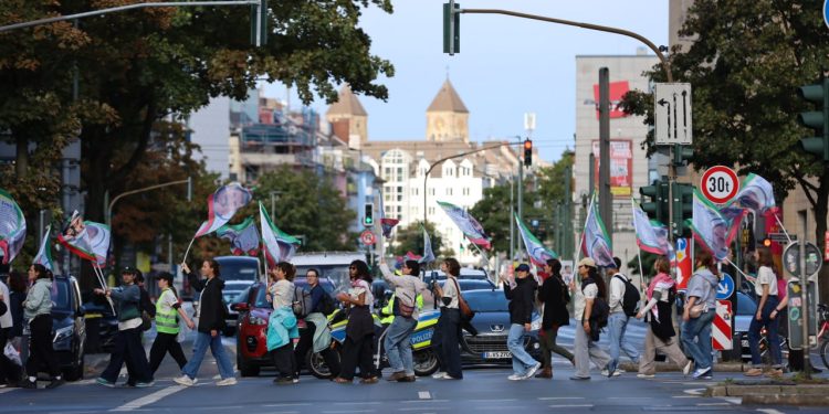 Roja 2’yemîn a Meşa Dirêj: Kesên ku Welatê Xwe Ji Xwe Hez Nakin Nikarin Wê Biparêzin