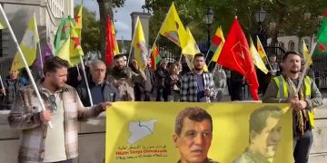 Li London bi pêşengtiya Ciwanên Şoreşger berxwedana Şêx Meqsûd û Eşrefiyê hat silav kirin