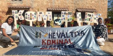 Yekitiya Jinên Ciwan kampanyaya ‘Kom Bibe’ da destpêkirin