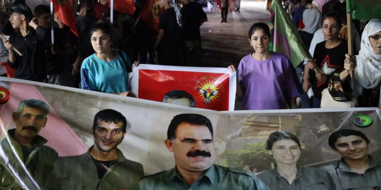 Ciwanên Heseke li dijî komployê 9’ê Cotmehê daketin qadan: “Azadiya Rêbertî xeta me ya sor e”