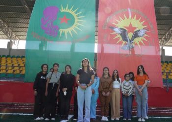 Yekitiya Jinên Ciwan bi daxuniyekê piştgirî da “Bi Hevgirtina Jinan , Em Ê Sûriyek Azad, Demokratîk ,Nenavendî Avabikin” 