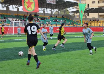 Stadyûma Şehîd Bawer bi maça Kobanê – Serdem ya jin hat vekirin