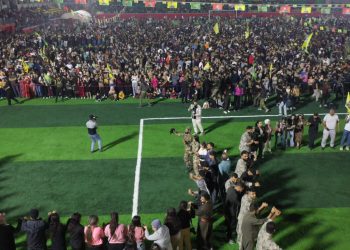 Bi hezaran di Festîvala Şehîd Bawer de hûnermendan temaşe kirin