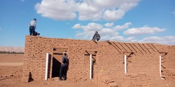 Ciwanên Şoreşger ên Qamîşloyê li Taxa Cûdî Komungehekî Ava Dikin