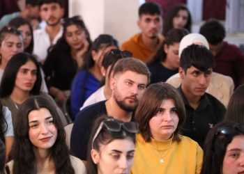 Ciwanên Şoreşger bi xwendekarên Zanîngehê Rojava re civiyan