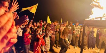 Ciwanên li Til Temirê li dijî nenaskirina Cejna Newrozê bertek nîşan dan