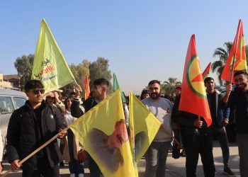 Xwendekaran li Qamîşloyê ji bo Roja Têkoşîna Neteweyî Meşek Girseyî Lidar Xistin