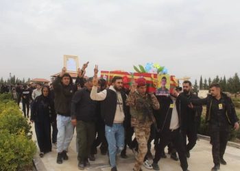 Şêniyên Reqayê cenazeyê şehîd Ezîz Şêx Elî oxir kir