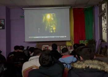 Endamên ciwan ên CKF fîlma “Eyna Bejnê” nîşan dan