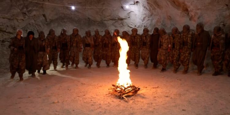 Gerîlayan salvegera 48. a PKK’ê pîroz kirin