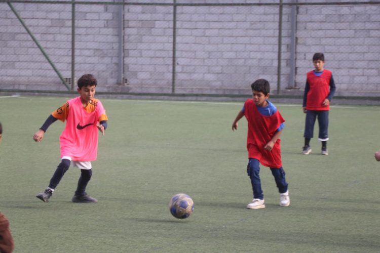 Destpêkirina Turnuva Dibistanan li Reqa bi Beşdariya Dibistanên Gund û Bajar