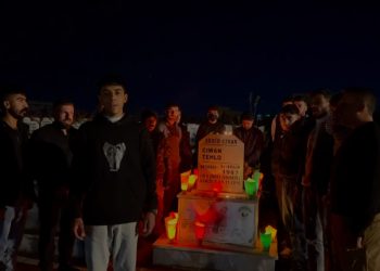 Ciwanên Şoreşger ên Qamişlo şehîd Ciwan Tehlo bibîranîn