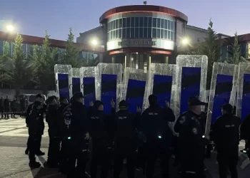 Xwendekar 24 roj in ji bo Rojîn Kabaîş li ser piyan e