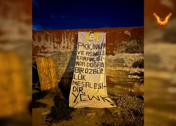 Yekîneyên YCWK Stenbolê 27’ê Mijdarê Roja Berxwedana Neteweyî Pîroz Dikin