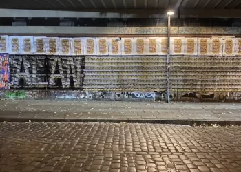 Li Hamburgê Endamên TCŞ’ê banga Meşa Azadiyê ji bo Rêber APO kirin