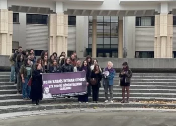 Xwendekarên Zanîngeha Bilkentê ji bo Rojîn Kabaîşê edalet xwestin