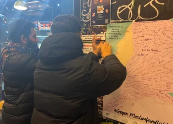 Ciwanên Berlînê Amadekariyên Meşa Mezin Didomînin