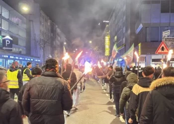 Meşa Meşaleyî ji aliyê Ciwanên NRW