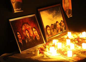 Tevgera Ciwanên Şoreşger û Yekîtiya Jinên Ciwan li Kantona Reqqayê şehîdên ciwanan bi bîr tînin