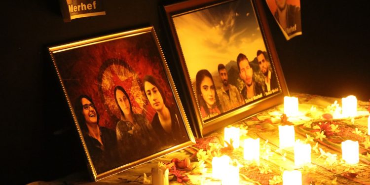 Tevgera Ciwanên Şoreşger û Yekîtiya Jinên Ciwan li Kantona Reqqayê şehîdên ciwanan bi bîr tînin