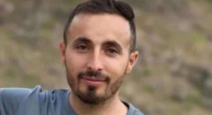 Ciwanêk Li Roboskê ye de Jiyane Xwe Dest Da