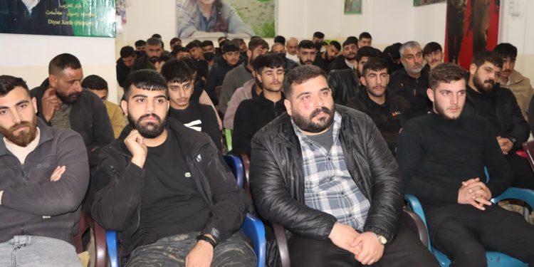 Civîna Salane ya Endamên Ciwan ên Parastinê li Qamîşloyê Hat Lidarxistin